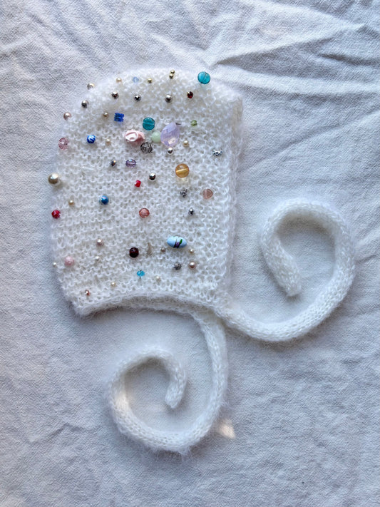 Bauble Bonnet~ Snow Drops