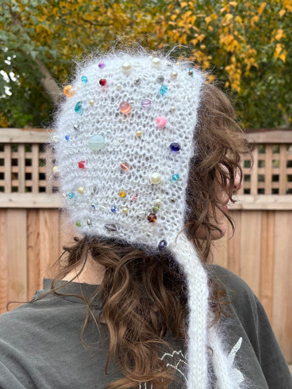 Bauble Bonnet~ Snow Drops