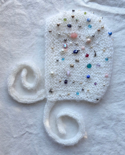 Bauble Bonnet~ Snow Drops