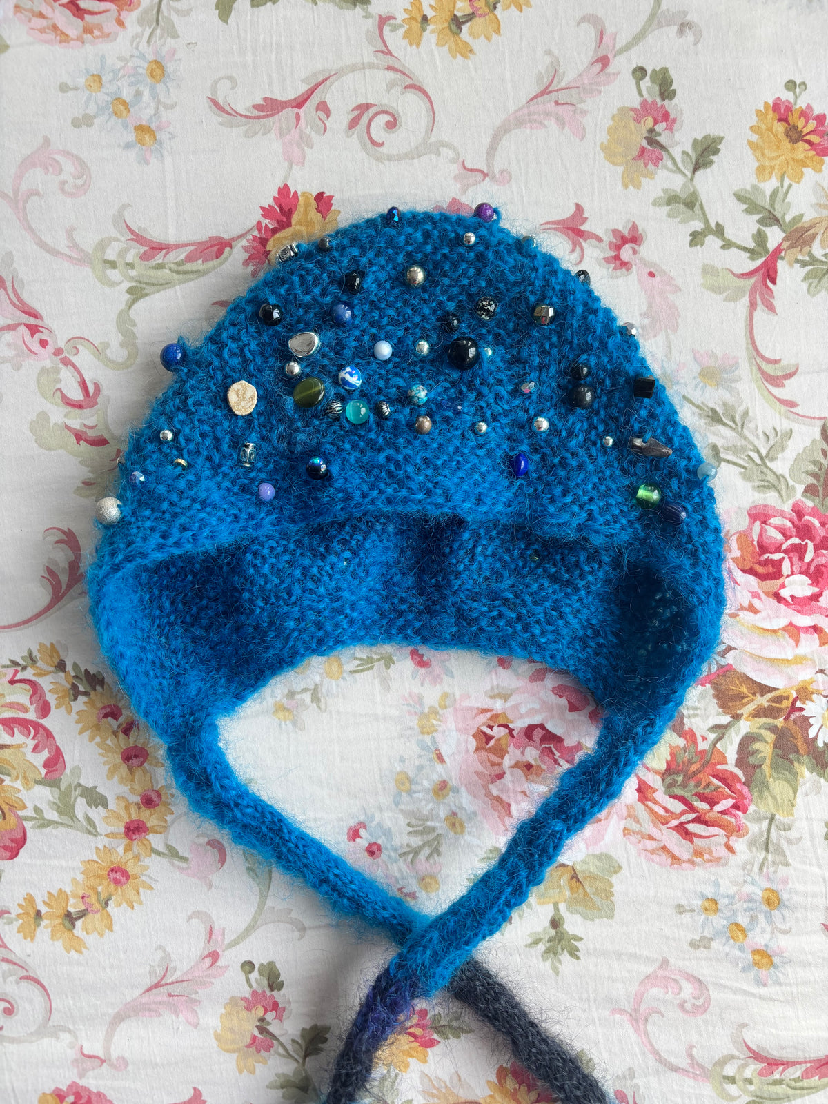 Bauble Bonnet~ Blue Swirl